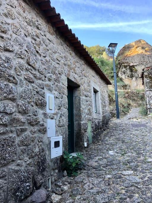 Stairway To Castle- Monsanto Vila Exterior foto