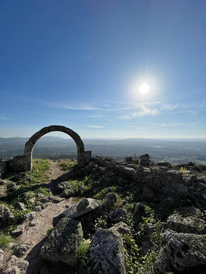 Stairway To Castle- Monsanto Vila Exterior foto